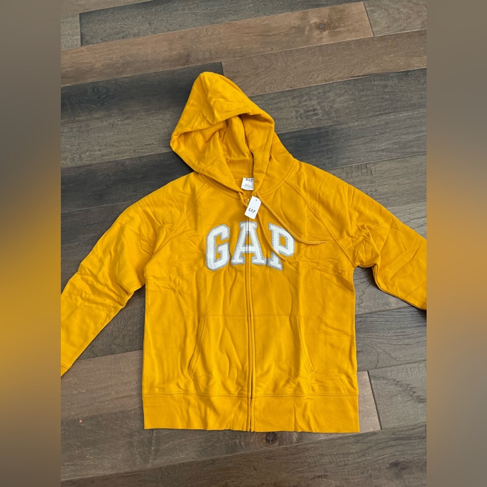 GAP yellow hoodie